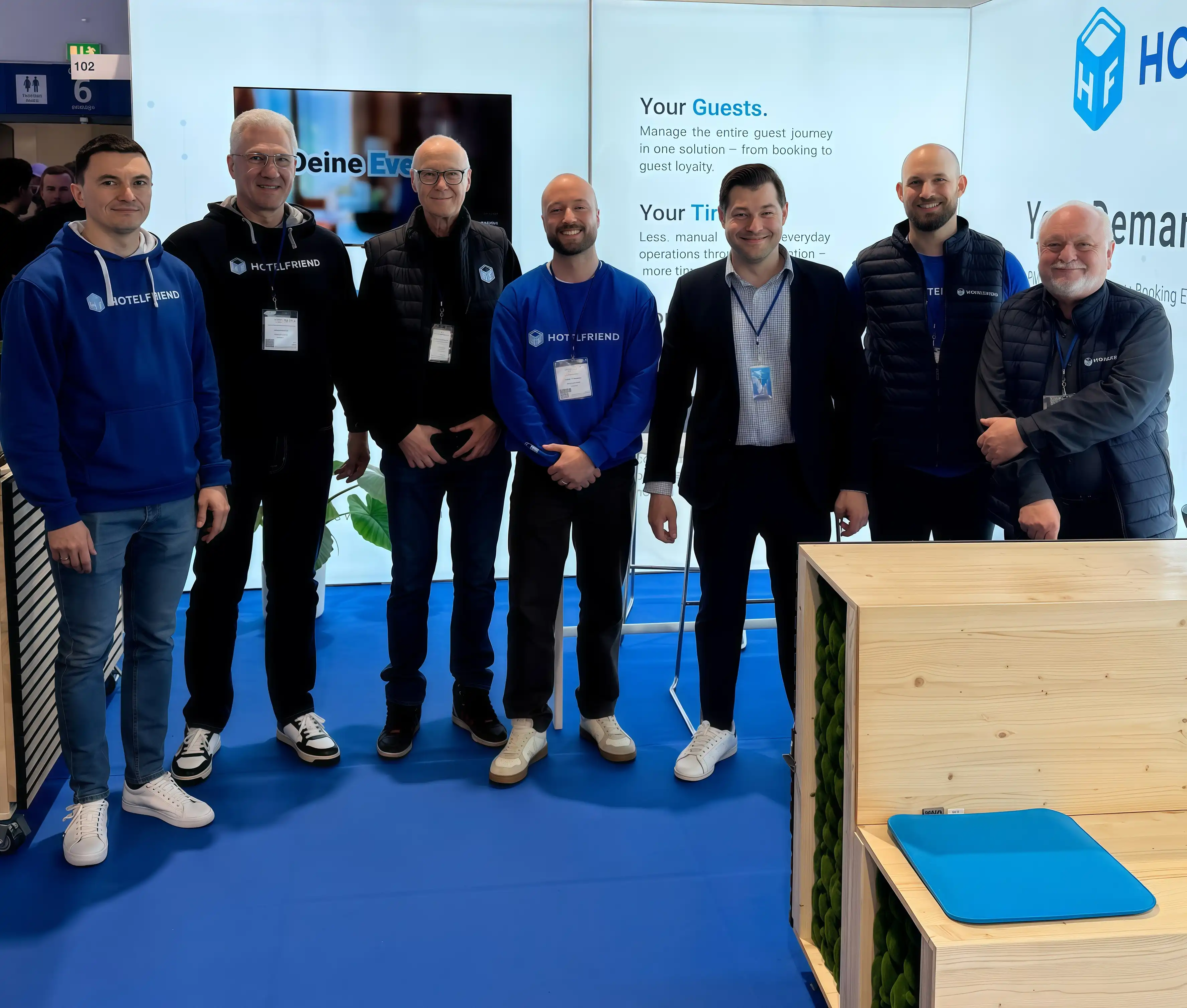 Guten tag! We are HotelFriend